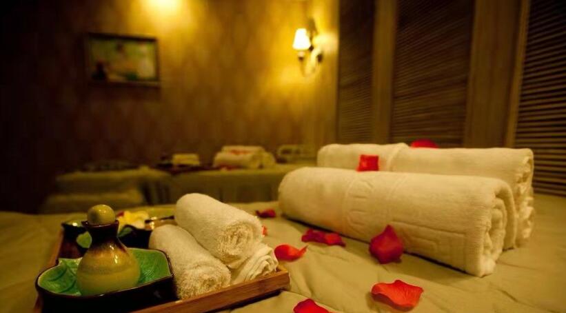 成都锦江区高端水疗spa会馆就这样带着清风月静抚慰了光阴悲喜